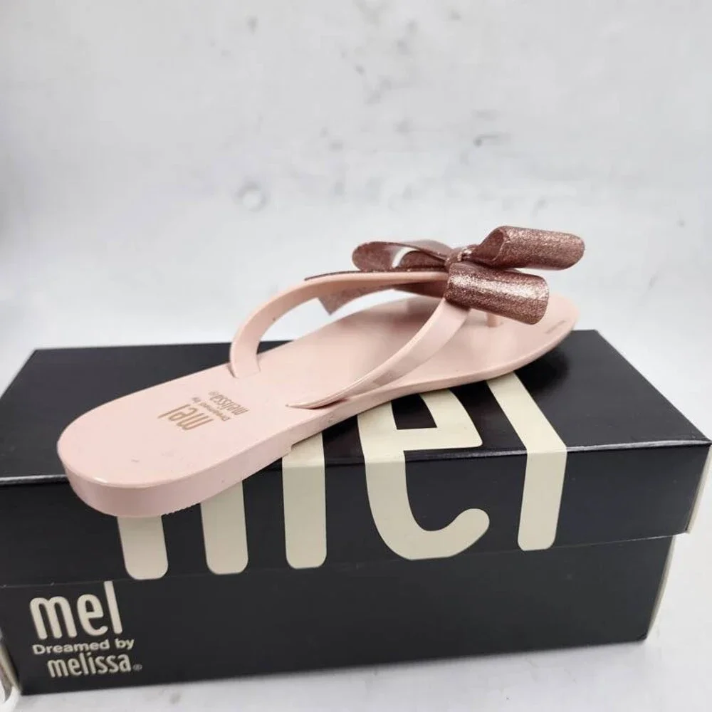 Mel Dreamed By Melissa Harmonic Bow Flip Flop Girl's EU 33/US 2 Light Pink